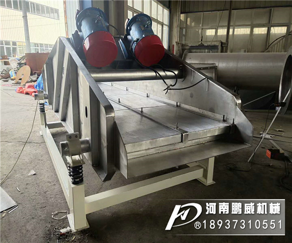 洗沙浆生产线脱水筛在生产种起到什么作用？